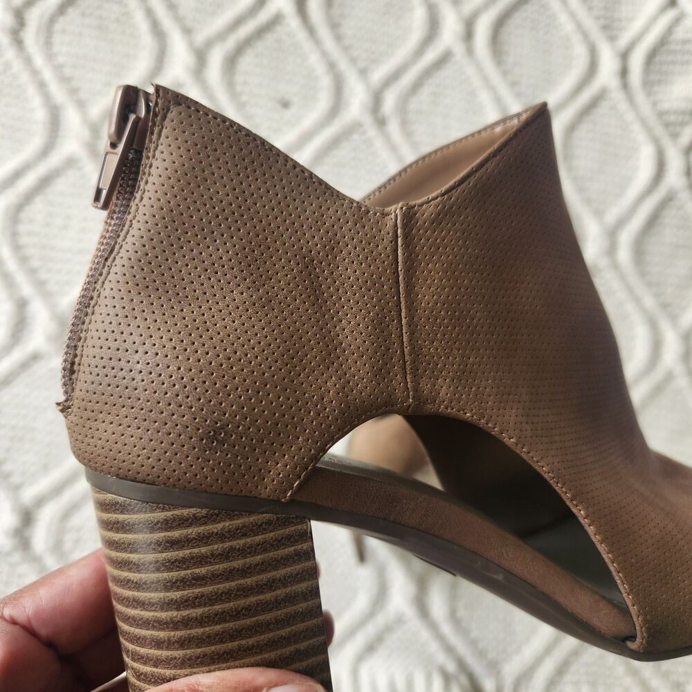 a.n.a. Beige Open Toe Theo Booties Size 6.5 - Picture 6 of 7